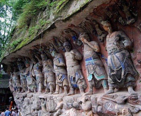 天龙八部是指佛教中的什么